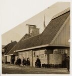 Ook hier is het ronde muurtje te zien, de functie heb ik niet kunnen ontdekken.
<br/>
Beeldbank Stadsarchief, ca. 1927